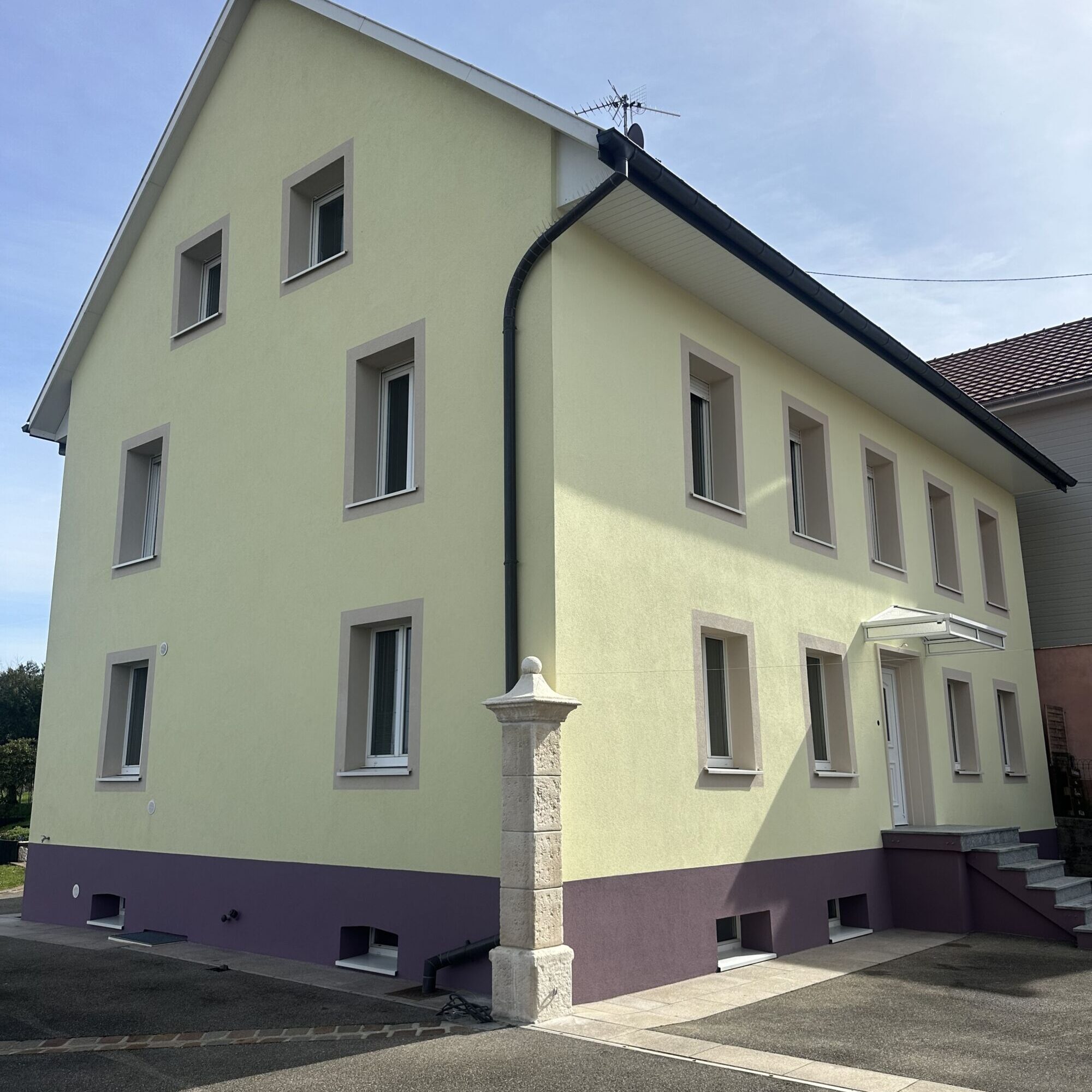 RAVALEMENT DE FACADE À PFETTERHOUSE Mulhouse