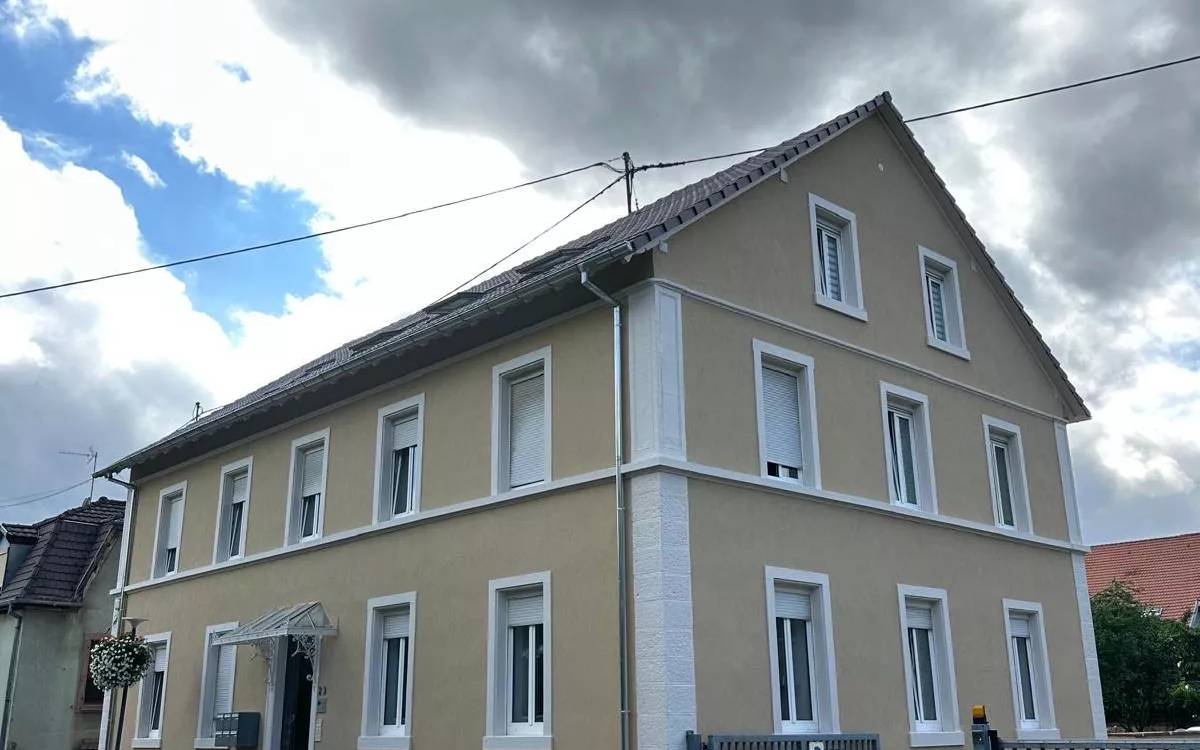 Rénovation d’une maison à Buhl (68) : toiture et ravalement de façade Illzach
